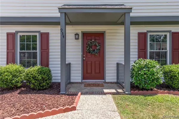 Newport News, VA 23608,934 Lowry PL