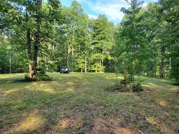 Blackstone, VA 23824,33 Acres Cellar Creek Rd