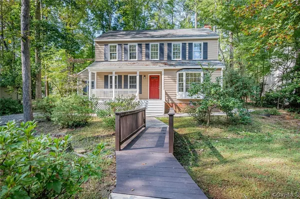 3702 Nuttree Woods DR, Midlothian, VA 23112