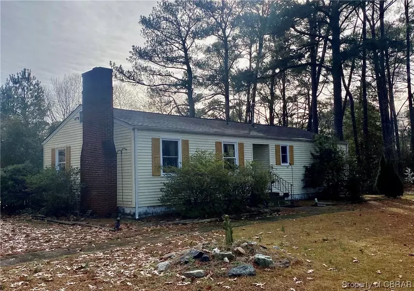 391 Riverview RD, Port Haywood, VA 23138