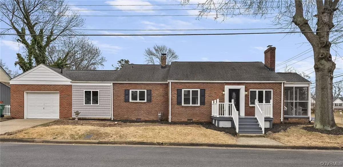 Colonial Heights, VA 23834,402 Roslyn AVE
