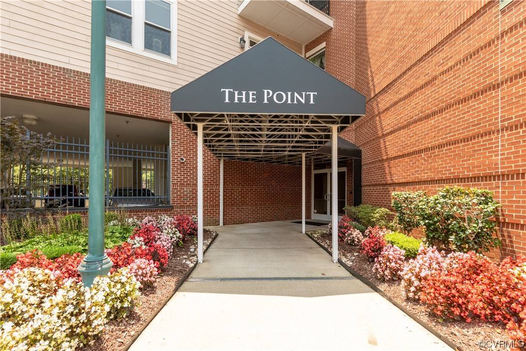 670 Town Center DR #404, Newport News, VA 23606