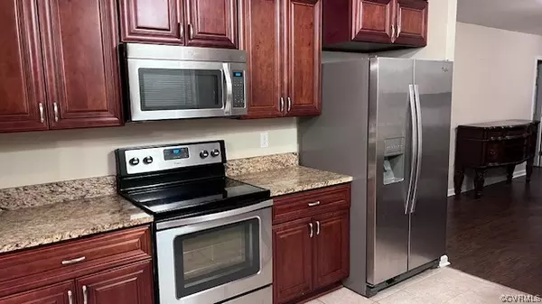 Fredericksburg, VA 22408,4112 Midway ST