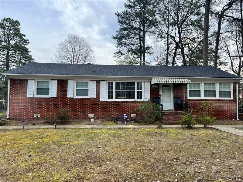 607 Dixon DR, Woodstock, VA 23224