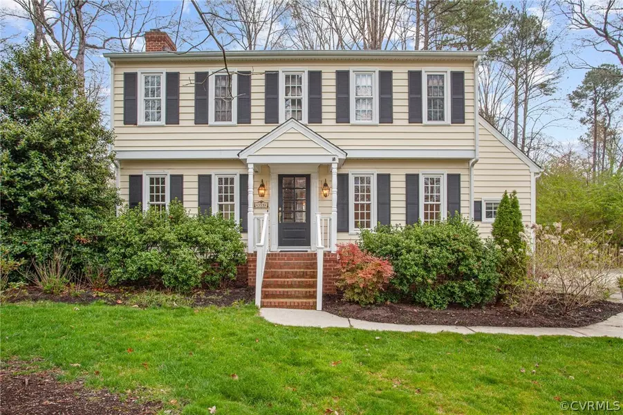 355 Glenpark LN, Midlothian, VA 23114