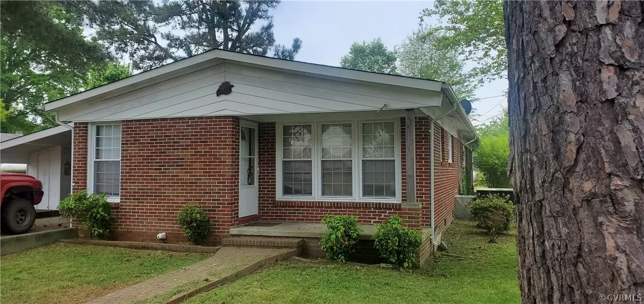 39 Ridge RD, Nottoway, VA 23824