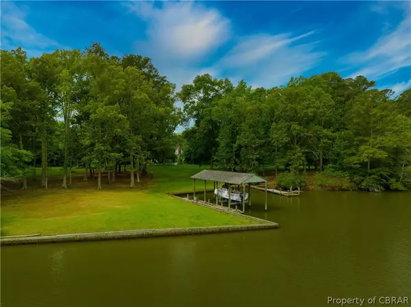 Mathews, VA 23109,567 Seaford LN