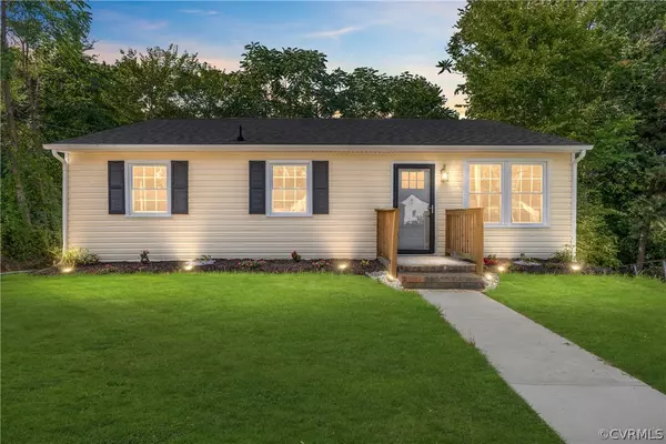 2332 Maclin CIR, Hopewell, VA 23860