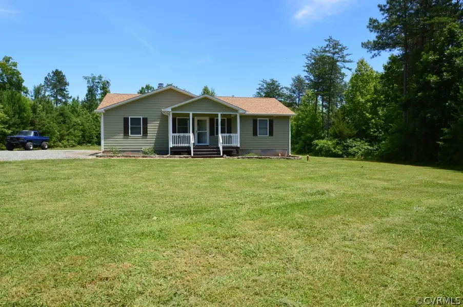 3646 Fredericks Hall RD, Louisa, VA 23117