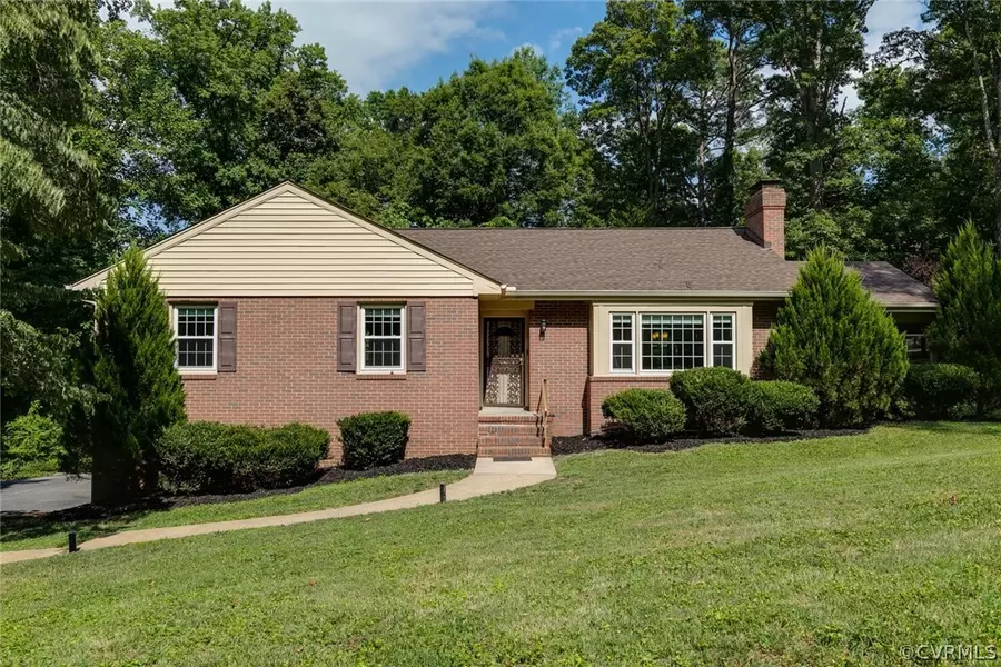 2527 Thurloe DR, North Chesterfield, VA 23235