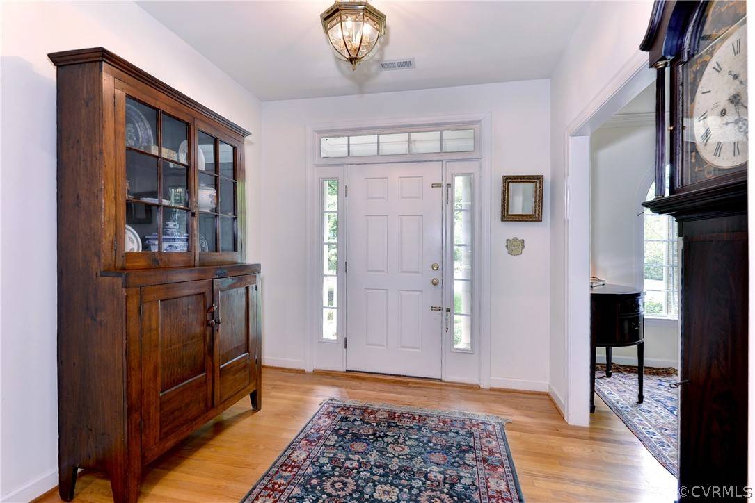 Williamsburg, VA 23185,405 Alderwood DR