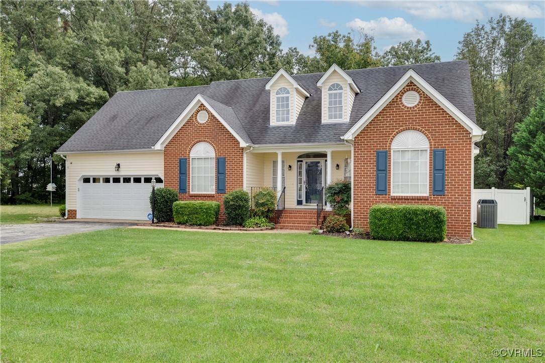 114 Brijidan LN, Colonial Heights, VA 23834