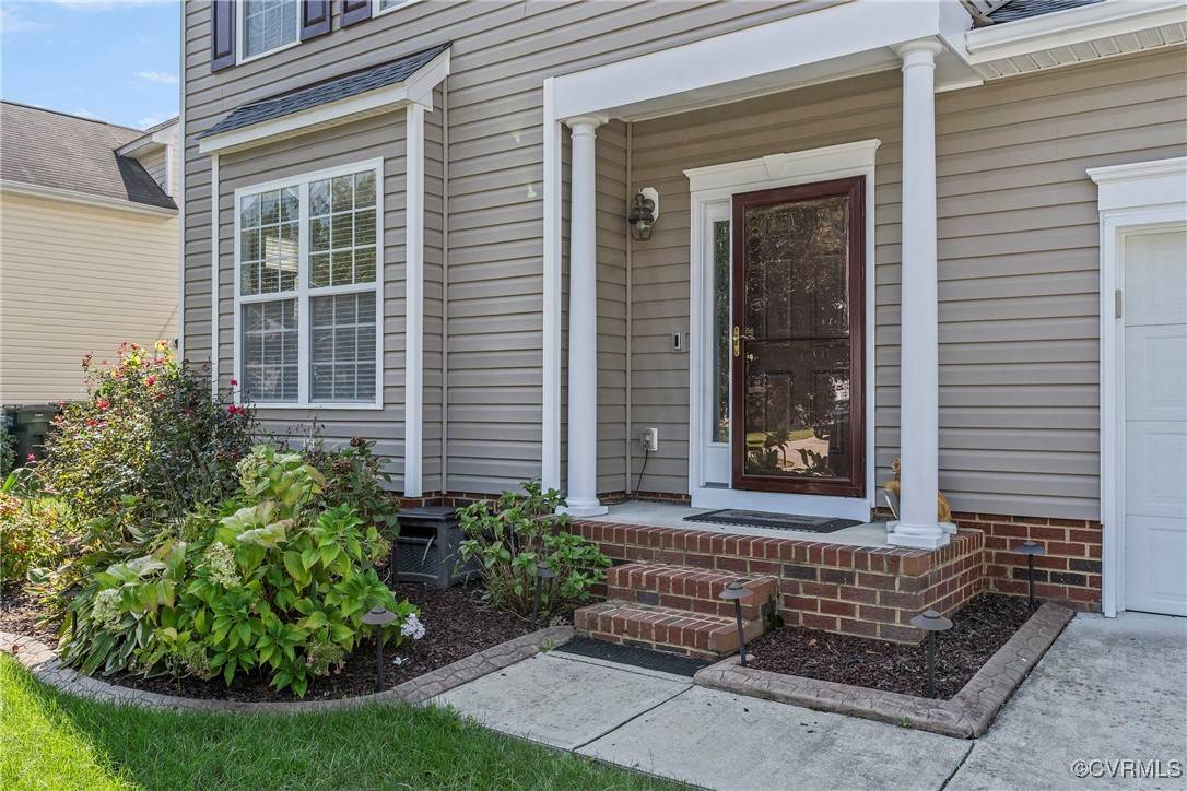Williamsburg, VA 23185,400 Queensbury LN