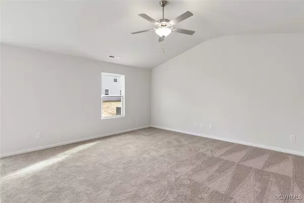 Bowling Green, VA 22427,17164 J Shelby Guss WAY
