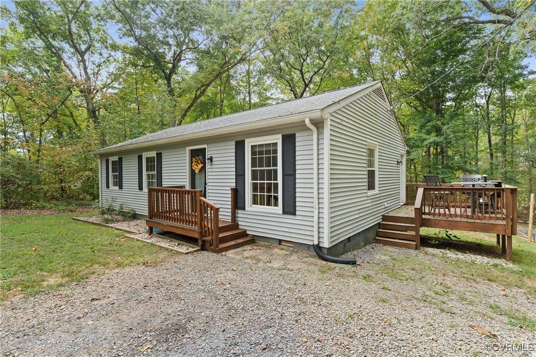 1468 Stokes Station RD, Goochland, VA 23063