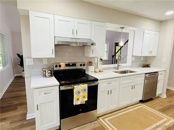 Midlothian, VA 23112,5709 Oak Knoll LN