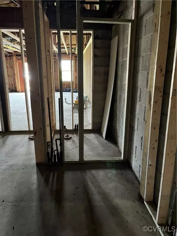 Petersburg, VA 23803,2016 E Washington ST