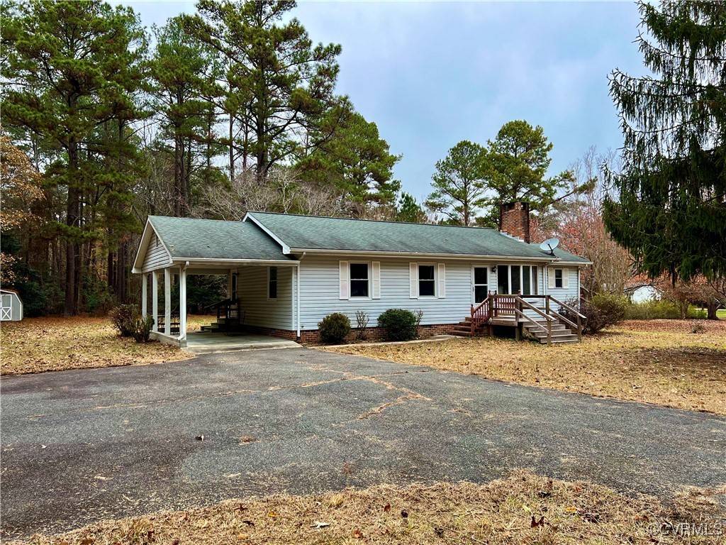 72 Wishing Well LN, Mollusk, VA 22503