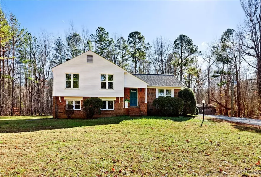 339 Doswell RD, Blackstone, VA 23824