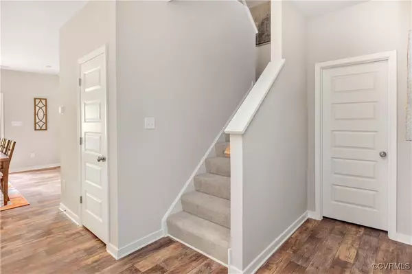 Aylett, VA 23009,42 Central PL