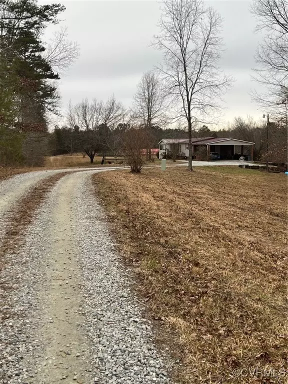 Amelia, VA 23002,18509 Harrisons RD