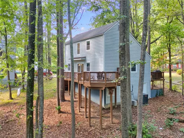 North Chesterfield, VA 23236,8401 Scottingham CT