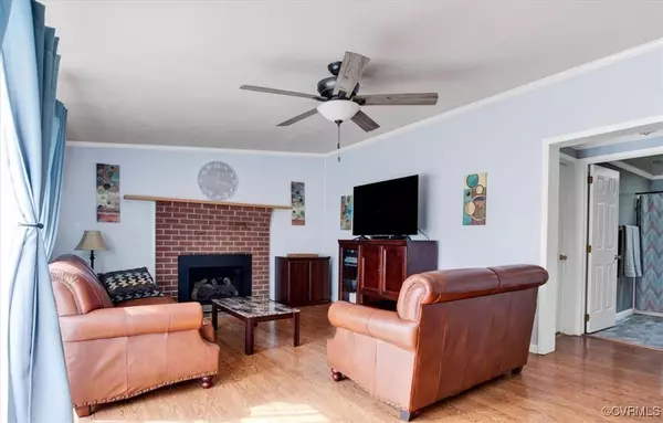 Warsaw, VA 22572,24488 Kings HWY