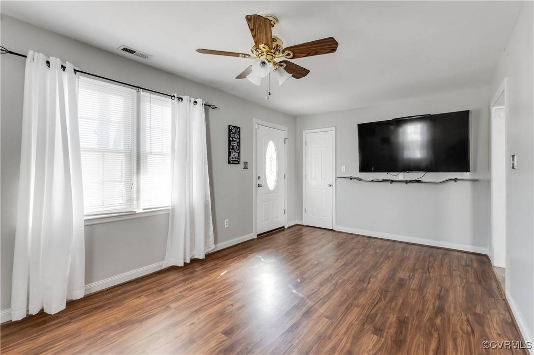 Chester, VA 23831,15814 Gary AVE