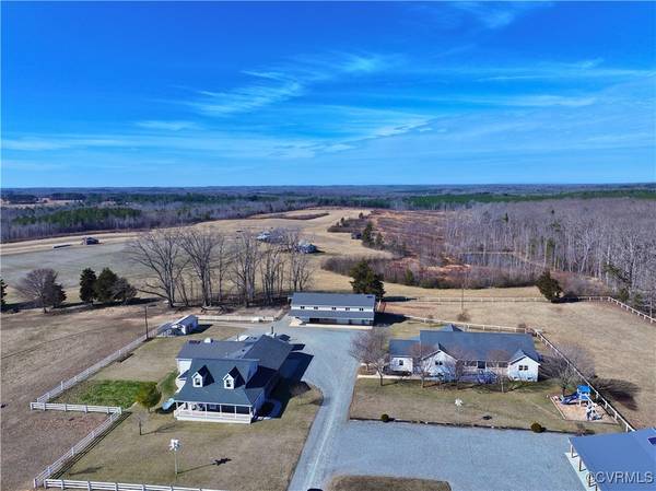 1211 Hunting Creek RD, Nathalie, VA 24577