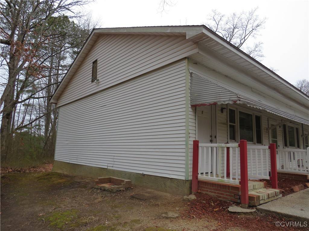 Hague, VA 22520,773 Long Point RD