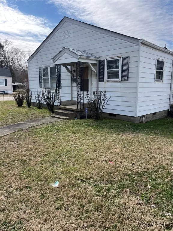 318 Youngs RD, Petersburg, VA 23803
