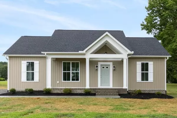 100 BOWSPRIT LN, Wicomico Church, VA 22473
