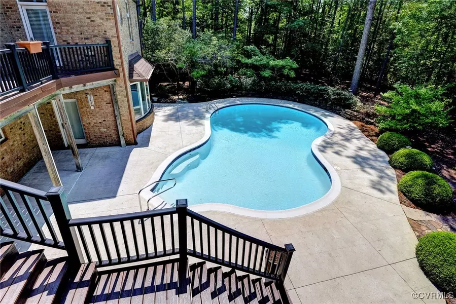 2412 Pates CRK, Williamsburg, VA 23185