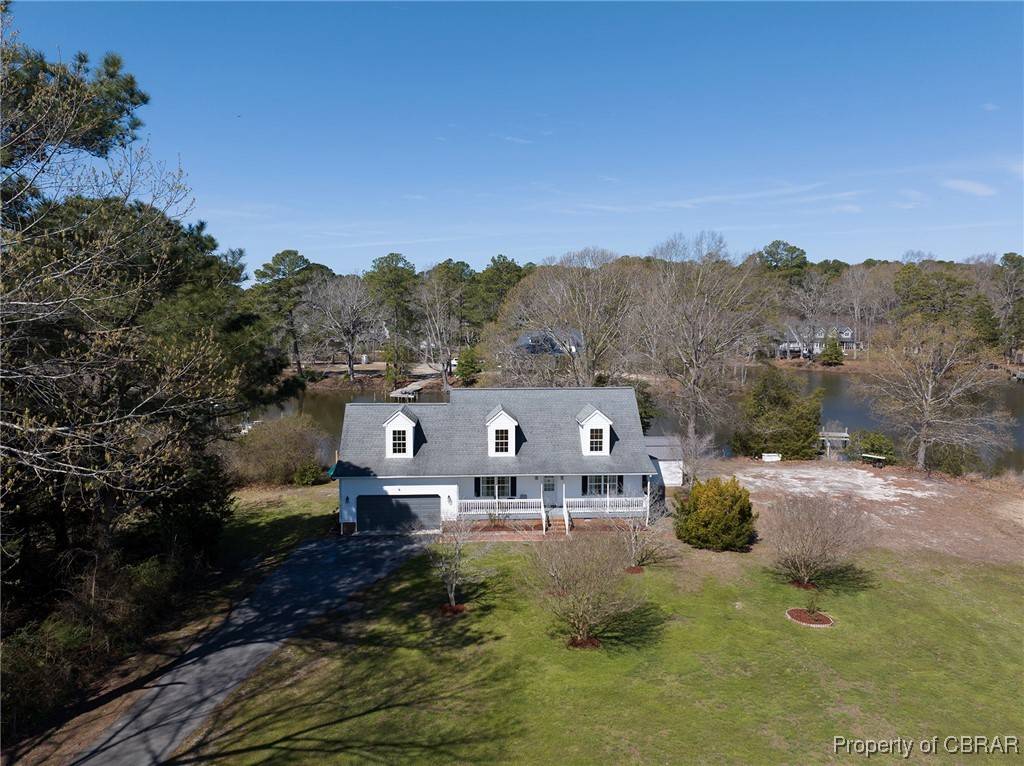 343 Oakley Pointe LN, Mathews, VA 23109