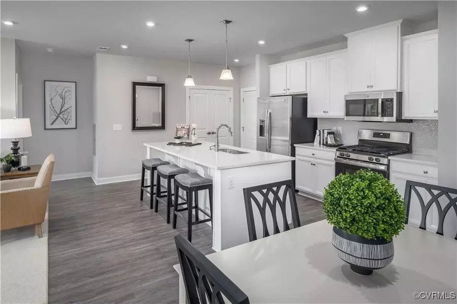 15820 Hallowell RDG #201, Moseley, VA 23120