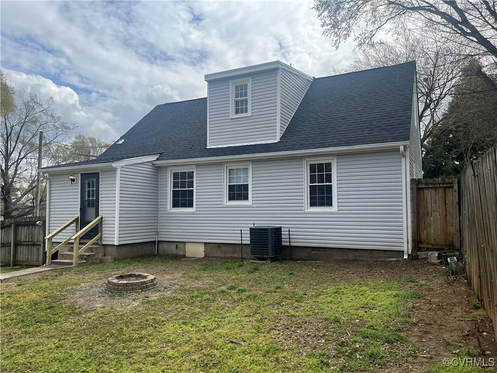 Colonial Heights, VA 23834,309 Royal Oak AVE