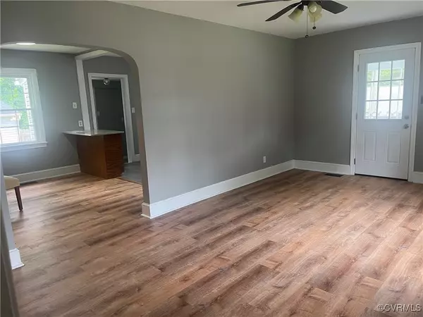 Colonial Heights, VA 23834,309 Royal Oak AVE