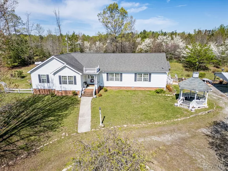 1416 Snead Spring RD, Crewe, VA 23930