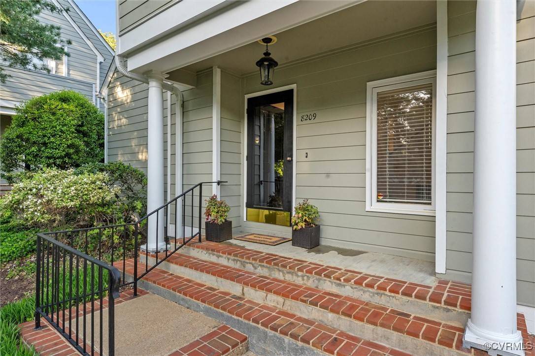 Henrico, VA 23229,8209 Greystone West CIR