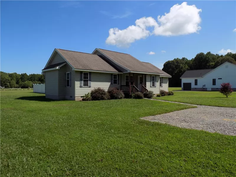 702 Old Glebe Pt RD, Burgess, VA 22432