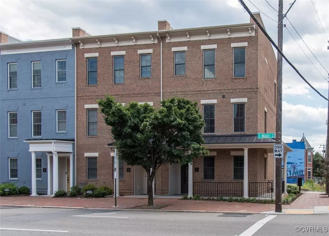 Richmond, VA 23219,1 E Main ST