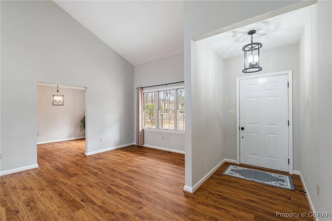 Williamsburg, VA 23185,102 Loxley LN