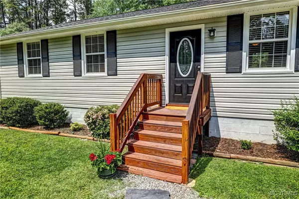 Henrico, VA 23228,7108 Bunche ST