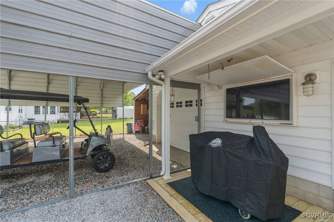 Lanexa, VA 23089,13923 White Oak DR
