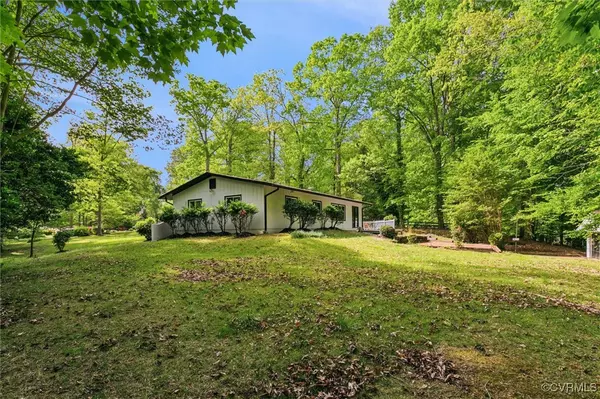 Williamsburg, VA 23188,121 Deer Spring RD