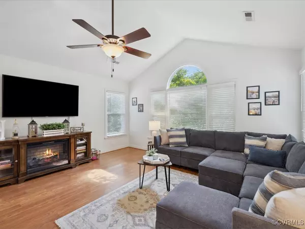 8325 Tarragon DR, Mechanicsville, VA 23111