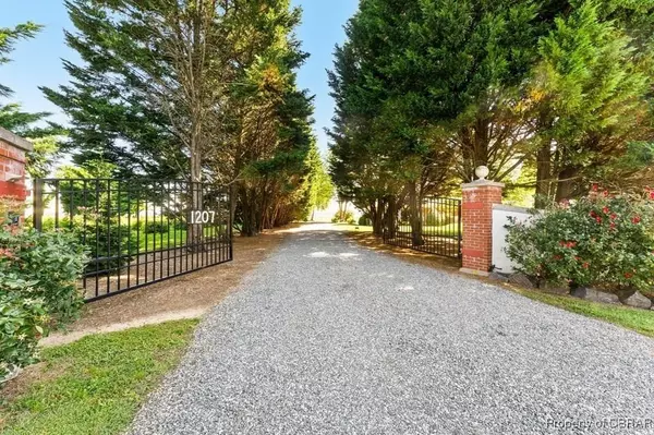 Kinsale, VA 22488,1207 Spences Point RD