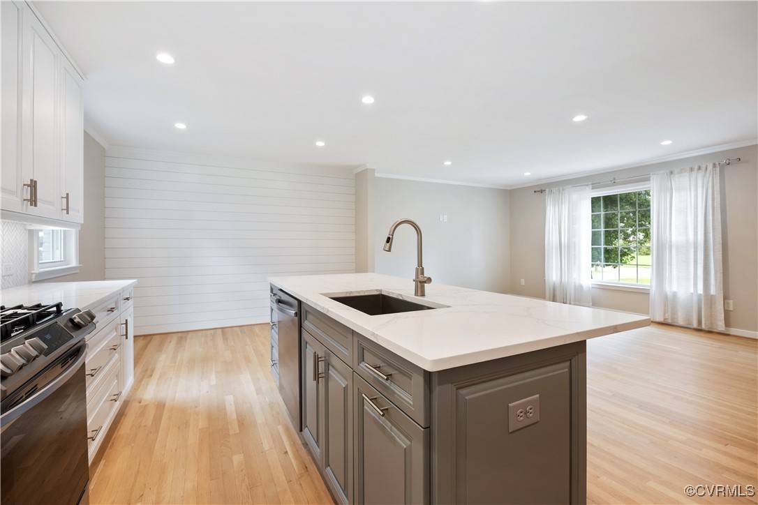Richmond, VA 23238,1602 Lauderdale DR