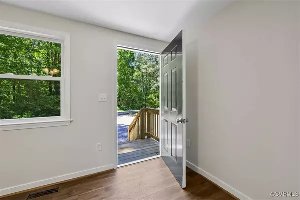 Ford, VA 23850,10614 White Oak RD