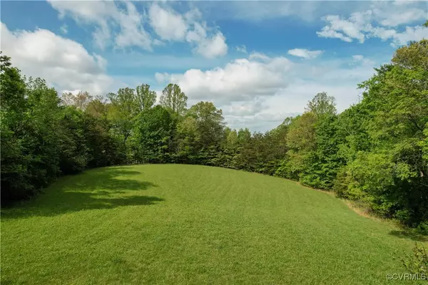 Gladstone, VA 24553,5722 James River/Oakville Rd
